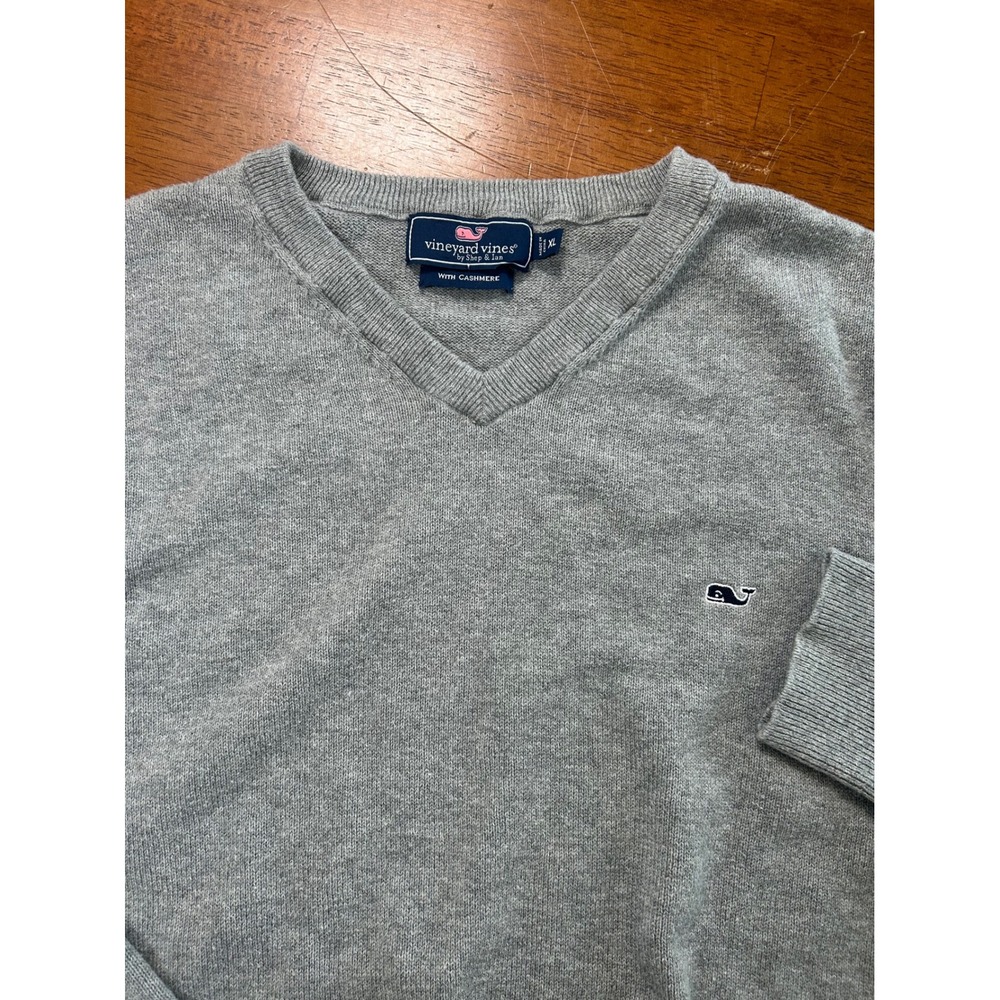 Vineyard Vines Sweater Mens XL Gray Cashmere Blend V-Neck Knit Whale Logo